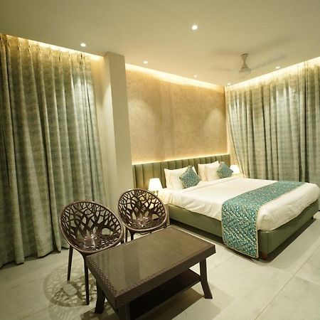 Hotel Laksh Rāipur Kültér fotó